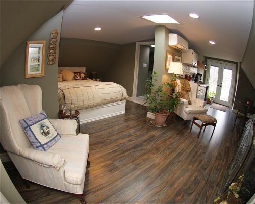 Bondy House Bed & Breakfast in Leamington (Ontario) Bondy House Bed & Breakfast in Leamington (Ontario)