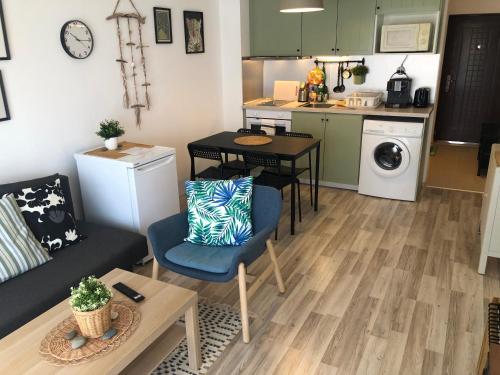 Létesítmények, DardaNelly in Varvara Létesítmények, DardaNelly in Varvara