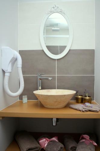 This photo about Aux Pierres Magiques shared on HyHotel.com