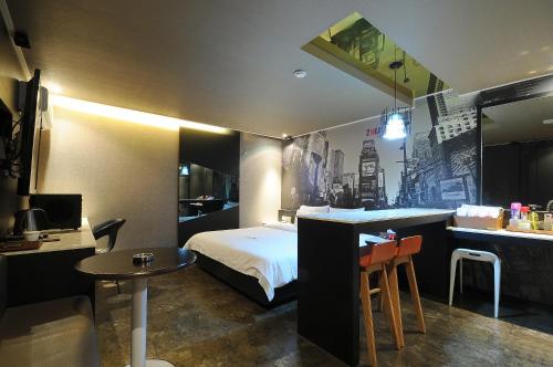 This photo about 2 Heaven Hotel shared on HyHotel.com