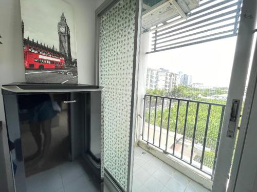 Balcony/terrace, Studio71@Changwattana near Sukhothai Thammathirat Open University Balcony/terrace, Studio71@Changwattana near Sukhothai Thammathirat Open University