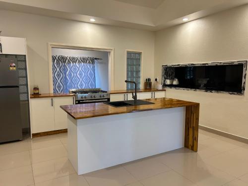 kuchyně, Vakaloa Holiday Home in Kanokupolu kuchyně, Vakaloa Holiday Home in Kanokupolu