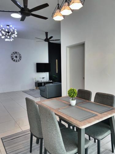 DNikayla Homestay near Politeknik Sultan Abdul Halim Muadzam Shah DNikayla Homestay near Politeknik Sultan Abdul Halim Muadzam Shah