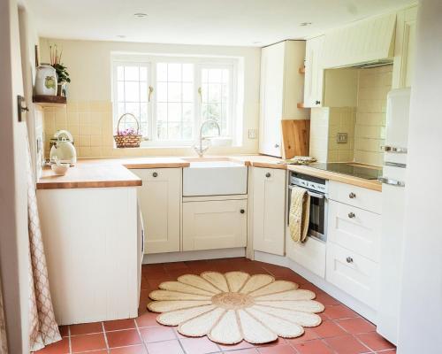 Straw Plaiters Cottage in Wendover Straw Plaiters Cottage in Wendover