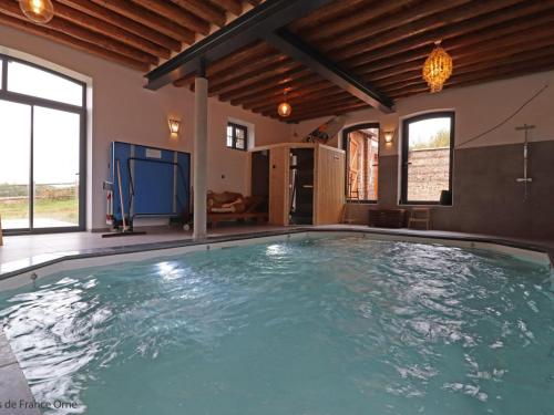 Maison de charme avec piscine intérieure et sauna à L'Aigle - FR-1-497-140 (Maison de charme avec piscine interieure et sauna a L'Aigle - FR-1-497-140) in 萊格勒 Maison de charme avec piscine intérieure et sauna à L'Aigle - FR-1-497-140 (Maison de charme avec piscine interieure et sauna a L'Aigle - FR-1-497-140) in 萊格勒