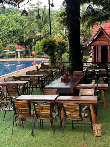 Pub/Lounge, Ratanakiri Phum Khmer resort in Banlung Pub/Lounge, Ratanakiri Phum Khmer resort in Banlung