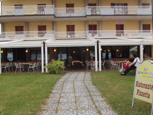 Ingresso, Hotel La Romantica in Manerba del Garda Ingresso, Hotel La Romantica in Manerba del Garda