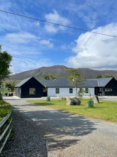 A szálláshely kívülről, Rowan Beg Retreat in Connemara A szálláshely kívülről, Rowan Beg Retreat in Connemara