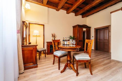 Knížecí apartmány Regent (Knizeci apartmany Regent) in Trebon sentrum Knížecí apartmány Regent (Knizeci apartmany Regent) in Trebon sentrum