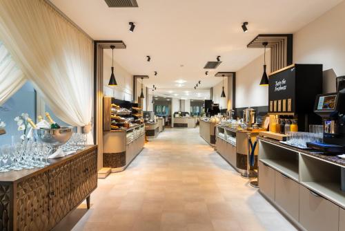 Nhà hàng, Lotus Therme Hotel & Spa in Hévíz Nhà hàng, Lotus Therme Hotel & Spa in Hévíz