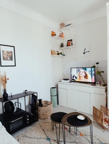 Sweet modern cocoon down Montmartre in Montmartre Sweet modern cocoon down Montmartre in Montmartre