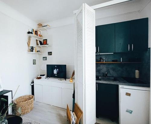 Sweet modern cocoon down Montmartre in Montmartre Sweet modern cocoon down Montmartre in Montmartre