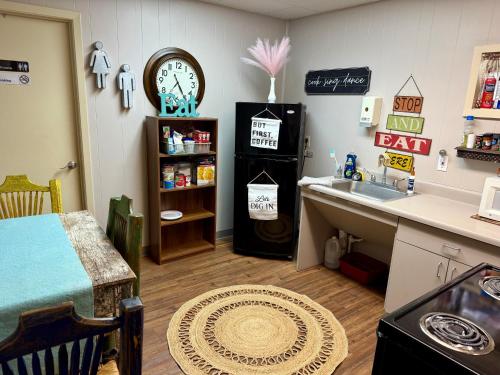 A Place to Stay Reservations Rooms in Bandera (TX) A Place to Stay Reservations Rooms in Bandera (TX)