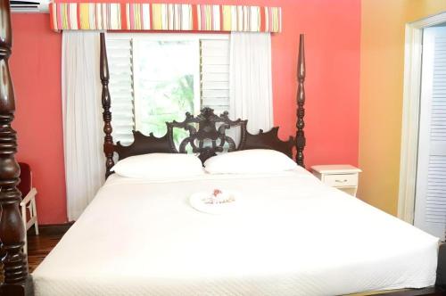 Gold Nugget Hotel in Negril Gold Nugget Hotel in Negril