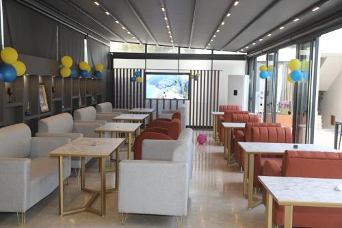 Ресторан, DEL MARE PARK HOTEL in Кіренія Ресторан, DEL MARE PARK HOTEL in Кіренія