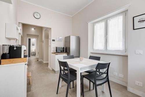 Kitchen, Eco Domus Earth in Prima Porta Kitchen, Eco Domus Earth in Prima Porta