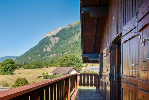 La Lauziere - Chalet Parking Jardin in Montailleur La Lauziere - Chalet Parking Jardin in Montailleur