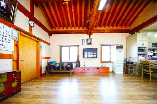 Noeul Hanok Pension in Sora-myeon Noeul Hanok Pension in Sora-myeon