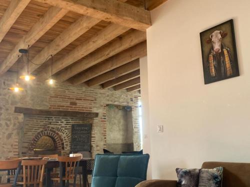 Belle maison familiale 19e siècle restaurée avec terrasse et jardin à Cindré - FR-1-489-406 (Belle maison familiale 19e siecle restauree avec terrasse et jardin a Cindre - FR-1-489-406) in Jaligny-sur-Besbre Belle maison familiale 19e siècle restaurée avec terrasse et jardin à Cindré - FR-1-489-406 (Belle maison familiale 19e siecle restauree avec terrasse et jardin a Cindre - FR-1-489-406) in Jaligny-sur-Besbre