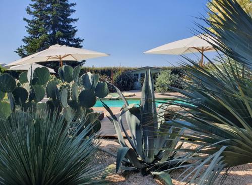 La Bastide des Cyprès - L'ESCAPADE (La Bastide des Cypres - L'ESCAPADE) in Les Mees La Bastide des Cyprès - L'ESCAPADE (La Bastide des Cypres - L'ESCAPADE) in Les Mees