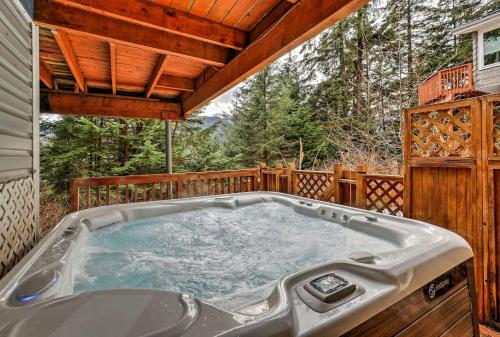 Scenic Dual-Retreat Vacation Home with Hot Tub & Mountain Views Near Trails in Juneau, Alaska in Juneau Scenic Dual-Retreat Vacation Home with Hot Tub & Mountain Views Near Trails in Juneau, Alaska in Juneau