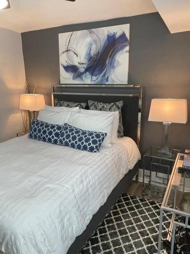 Steps from the Mercedes Benz Stadium in Vine City Steps from the Mercedes Benz Stadium in Vine City