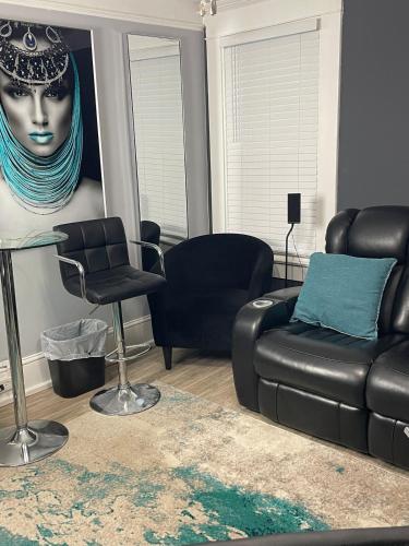 Steps from the Mercedes Benz Stadium in Vine City Steps from the Mercedes Benz Stadium in Vine City