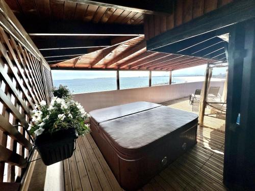 Luxury 3-BR apartment & sky terrace in Sveti Vlas Luxury 3-BR apartment & sky terrace in Sveti Vlas