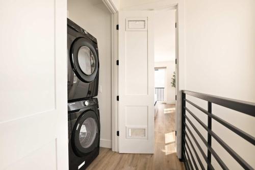 Ocean Beach Getaway with Peek Views in Ocean Beach Ocean Beach Getaway with Peek Views in Ocean Beach