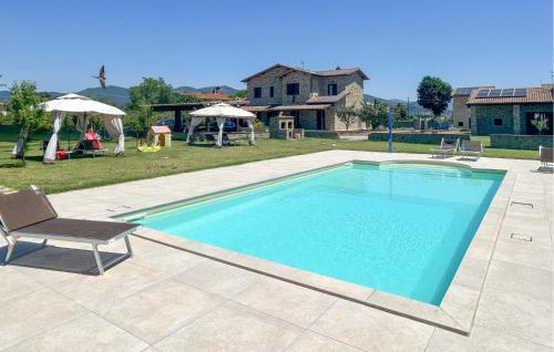 Svømmebasseng, Stunning Apartment In Manciano in Ranco di Frassineto Svømmebasseng, Stunning Apartment In Manciano in Ranco di Frassineto