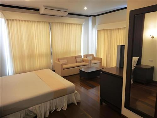 Kasem Garden Hotel Surin