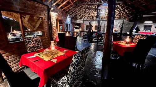 Restoranas, Roy's Rest Camp in Grutfonteinas Restoranas, Roy's Rest Camp in Grutfonteinas