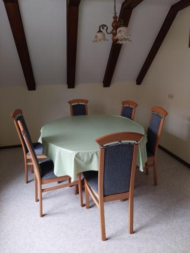 Dischhof in Biederbach Dischhof in Biederbach