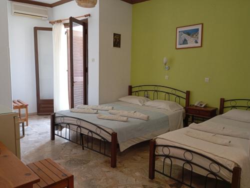 Hotel Bonis in Samos Island Hotel Bonis in Samos Island