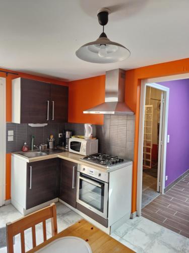 keuken, gites de l'archange in Ducey keuken, gites de l'archange in Ducey