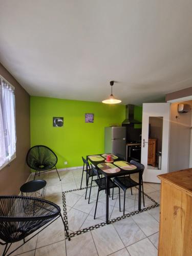 keuken, gites de l'archange in Ducey keuken, gites de l'archange in Ducey