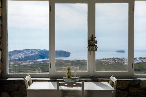Létesítmények, Zatrikion Santorini Villas in Moni Profitou Iliou Létesítmények, Zatrikion Santorini Villas in Moni Profitou Iliou