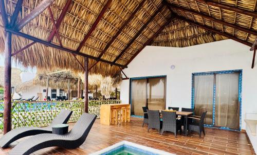 Ricco Beach in Monterrico Ricco Beach in Monterrico