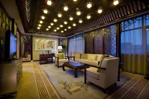 Xian Grand Soluxe International Hotel in Xian Railway Station Xian Grand Soluxe International Hotel in Xian Railway Station