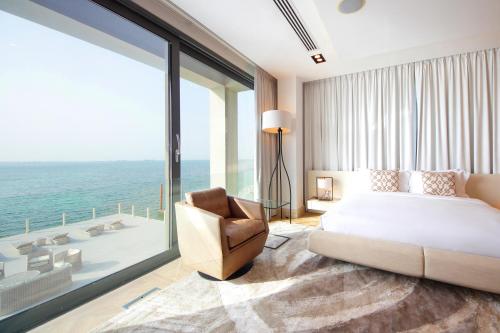 Luxurious Overwater Villa Escape on Nurai Island in Nurai Sziget Luxurious Overwater Villa Escape on Nurai Island in Nurai Sziget