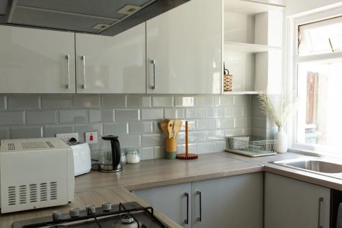 Kitchen, An entire 3 Bedroom house in Beeston United Kingdom in Beeston Kitchen, An entire 3 Bedroom house in Beeston United Kingdom in Beeston