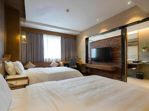 Gondola T G C Hotel in Haizhu District Gondola T G C Hotel in Haizhu District
