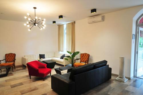 This photo about Hotel Villa Laurel shared on HyHotel.com