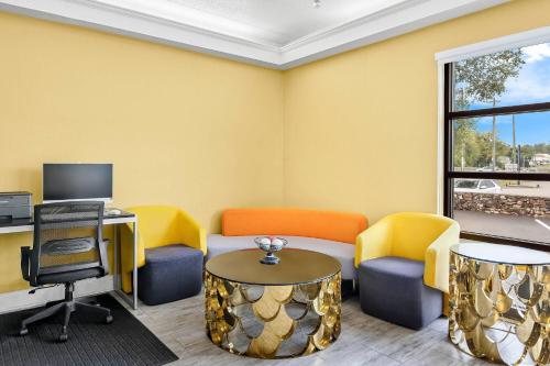 ردهة, دايز إن باي ويندام سالم (Days Inn by Wyndham Salem) in Salem ردهة, دايز إن باي ويندام سالم (Days Inn by Wyndham Salem) in Salem