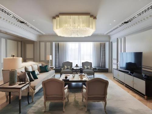Sky Fortune Boutique Hotel in New Hongqiao Commercial Center and Changning Sky Fortune Boutique Hotel in New Hongqiao Commercial Center and Changning