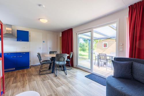 Welcome in - Chalet Bosdier, Camping de Duinhoeve Burgh-Haamstede in Nieuw-Haamstede Welcome in - Chalet Bosdier, Camping de Duinhoeve Burgh-Haamstede in Nieuw-Haamstede