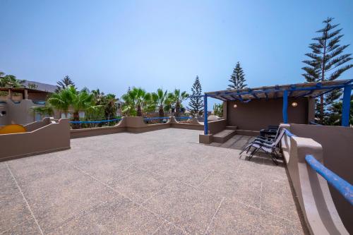 Ocean Breeze Retreat Steps from the Tiznit Shore in Mirleftas Ocean Breeze Retreat Steps from the Tiznit Shore in Mirleftas