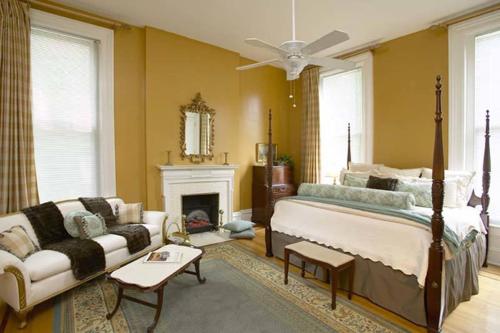 This photo about DuPont Mansion Historic Bed and Breakfast shared on HyHotel.com