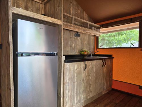 Camping Costa Dorada Tienda Aura in คาเนดเดมาร์ Camping Costa Dorada Tienda Aura in คาเนดเดมาร์