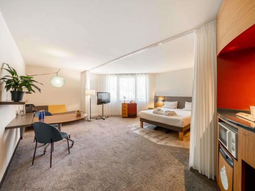 Novotel Suites Cannes Centre in Prado Republique Novotel Suites Cannes Centre in Prado Republique